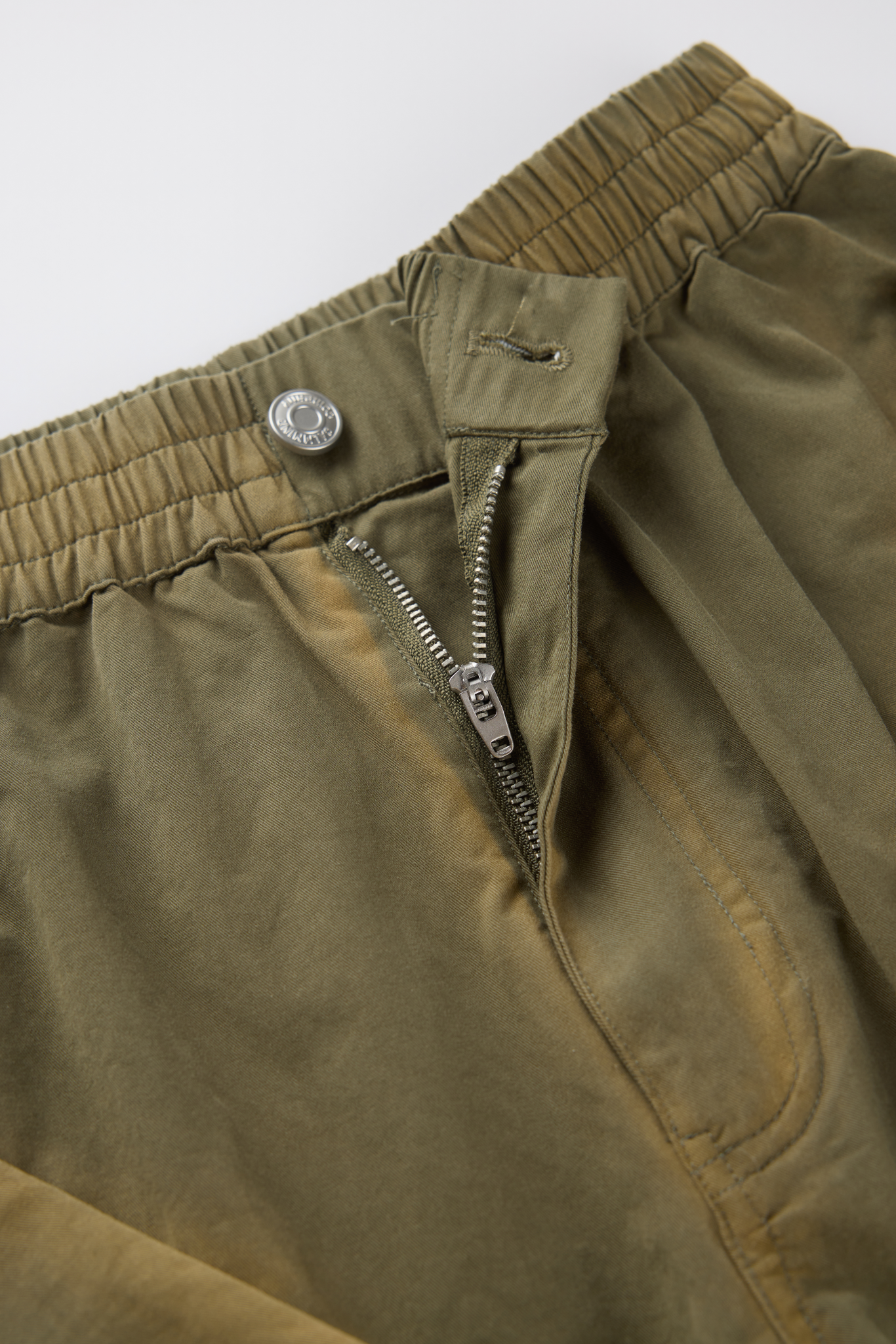 Spray monkey work shorts