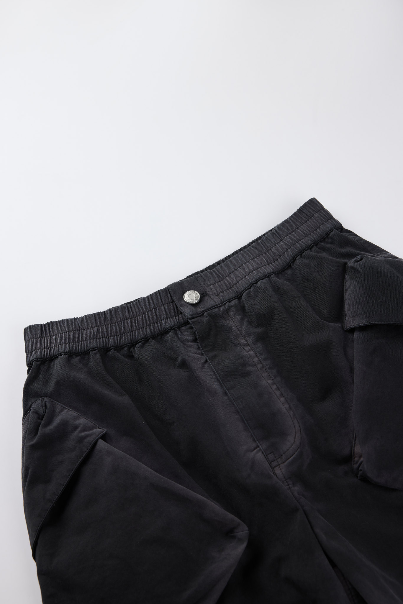 Spray monkey work shorts