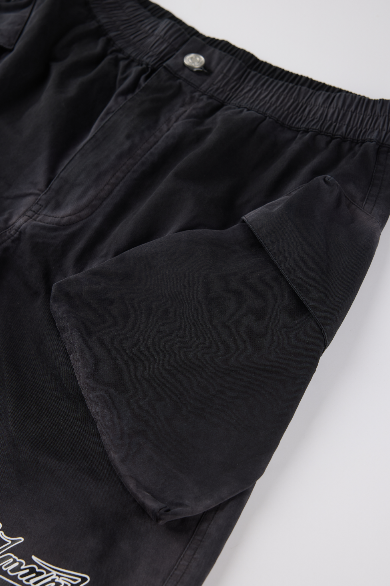 Spray monkey work shorts