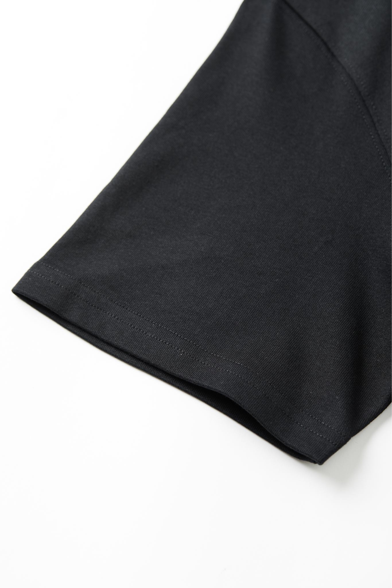 Laser ribbon T-shirt