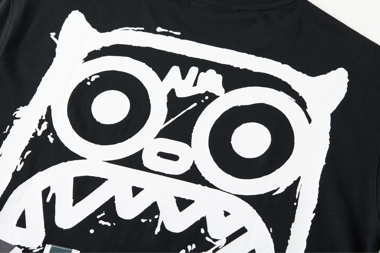 Laser ribbon T-shirt