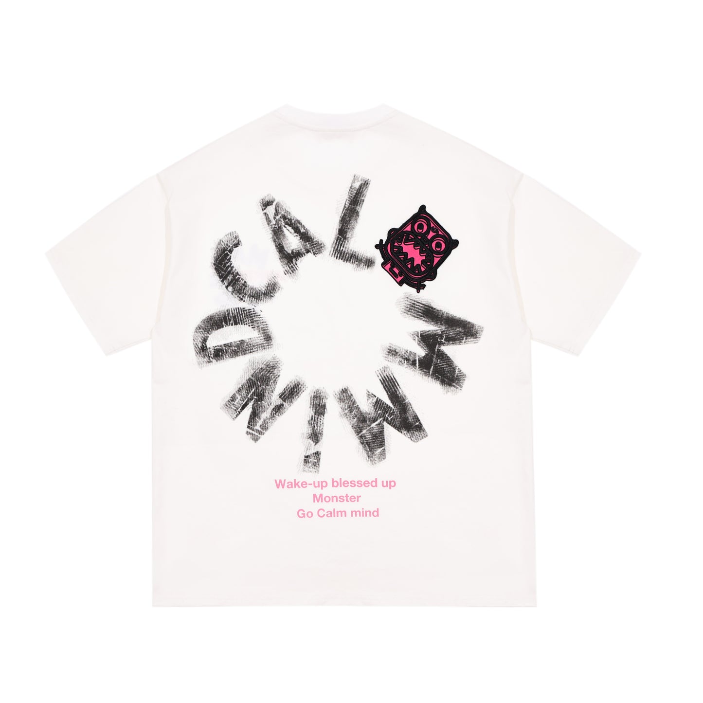 Rotating letter patch T-shirt